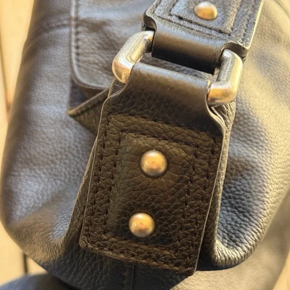 Kooba Classic Black Pebbled Leather Shoulder Bag - Timeless Everyday Hobo - Picture 11 of 13